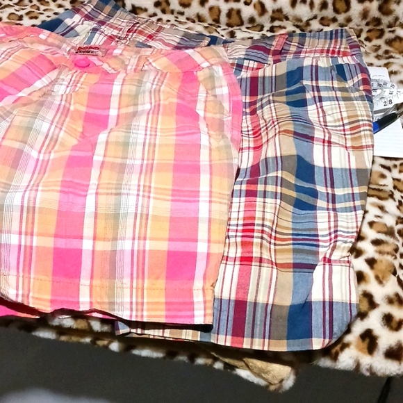 EUC 2 pair Plaid Bermuda Shorts Sz 5 juniors - Picture 1 of 13